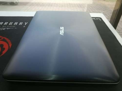 *Excellent Performer*ASUS X555L*i5-5200U*1000GB HDD*4GB DDR3*DVD*HD*SONICMASTER AUDIO*